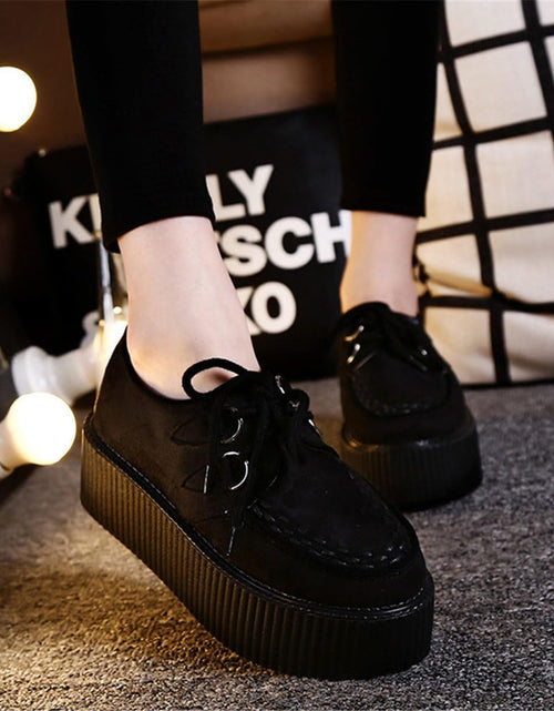 Load image into Gallery viewer, Women'S Handmade Suede Lace up Flat Platform Creepers Shoe
